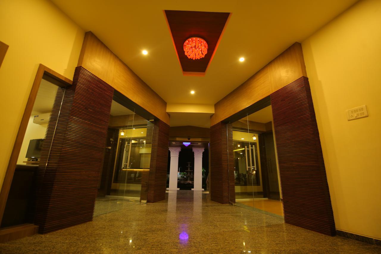 لاكناو Saubhagya Inn International المظهر الخارجي الصورة
